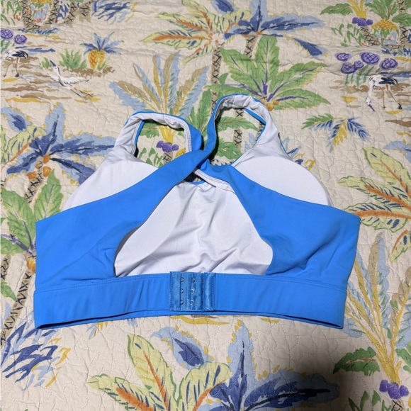 NVGTN Caribbean Blue Reveal Sports Bra - Picture 2 of 2